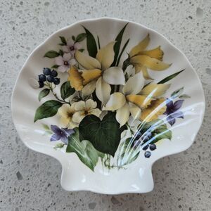 Royal Stafford for Victoria's Secret Shell Shaped Floral Motif Bone China Dish
